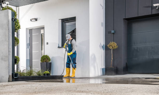 Best Animal Enclosure Cleaning  in Shafter, CA